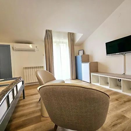 Pansion Ana Отель