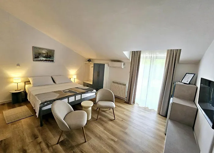 Pansion Ana 3* Mali Lošinj